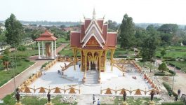 ຫໍຫຼັກເມືອງ ໝາຍເຖີງເຄື່ອງໝາຍທາງດ້ານພູມສາດ, ໝາຍເຖີງທີ່ຕັ້ງຖີ່ນຖານຂອງຊູມຊົນ, ກູ່ມຄົນທີ່ດຳລົງຊີວິດ ຢູ່ໃນຜືນແຜ່ນດິນອັນຄົບຖ້ວນຂອງປະເທດໃດປະເທດໜື່ງ ຢູ່ໃນໂລກ, ນັບແຕ່ບູຮານຈົນເຖີງປະຈຸບັນ ກູ່ມຄົນທີ່ດຳລົງຊີວິດໃນສັງຄົມ, ນ້ອຍ, ໃຫຍ່ ລ້ວນແລ້ວແຕ່ຈະສ້າງຫຼັກບ້ານ, ຫຼັກເມືອງຂອງຕົນຂື້ນ ທີ່ບົ່ງບອກເຖີງການຕັ້ງຖີ່ນຖານຂອງກຸ່ມຄົນ ທີ່ດຳລົງຊີວິດໃນຜືນແຜ່ນດິນອັນຄົບຖ້ວນຂອງຕົນເອງ. ແຂວງບໍລິຄຳໄຊ     ນັບແຕ່ມື້ສ້າງຕັ້ງແຂວງ ໃນວັນທີ 6 ມີນາ […]