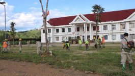 ບໍລິສັດ ຟູຊວນ ສສ ຫວຽດນາມ ຊ່ວຍເທເບຕົ່ງ ເດີນ ແລະ ພື້ນກະລາຈອດລົດ ສຳນັກງານເມືອງໄຊຈຳພອນ