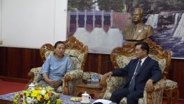 ເຈົ້າແຂວງບໍລິຄໍາໄຊພ້ອມດ້ວຍຄະນະຕ້ອນຮັບການເຂົ້າພົບປະຢ້ຽມຢາມຂອງທ່ານ ເອກອັກຄະຣາຊະທູດແຫຼ່ງຣາຊາອານາຈັກໄທ