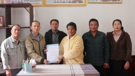 ພິທີມອບ-ໂອນວຽກງານຫ້ອງການພາຍໃນຂື້ນກັບຫ້ອງວ່າການເມືອງໄຊຈຳພອນ