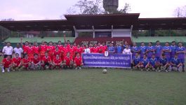 ການນຳແຂວງບໍລິຄຳໄຊ ແລະ ການນຳແຂວງວຽງຈັນ ສ້າງຂະບວນການກິລາບານເຕະມິດຕະພາບຮ່ວມກັນ