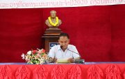       ໃນວັນທີ 26 ມິຖຸນາ 2020 ທີ່ຫ້ອງປະຊຸມຊັ້ນ III ຫ້ອງວ່າການປົກຄອງເມືອງ ວຽງທອງ ໄດ້ມີກອງປະຊຸມສະຫຼຸບວຽກງານກວດກາພັກ-ລັດເມືອງ ປະຈຳປີ 2019 ແລະ ວາງທິດທາງແຜນການປະຈຳປີ 2020 ຂຶ້ນ ໂດຍເປັນກຽດເຂົ້າຮ່ວມເປັນປະທານຂອງ ທ່ານ [&hellip;]