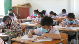       ພິທີເປີດການສອບເສັງຈົບຊັ້ນປະຖົມສຶກສາ ປ.5 ສາຍສາມັນ ສົກຮຽນ 2019-2020 ໄດ້ຈັດຂຶ້ນໃນວັນທີ 15 ກໍລະກົດ 2020 ຢູ່ໂຮງຮຽນປະຖົມສົມບູນໂພນໄຊເໜືອ ເມືອງປາກຊັນ ແຂວງບໍລິຄຳໄຊ ໂດຍການເຂົ້າຮ່ວມຂອງທ່ານ ໂພຄຳ ຈັນທະສຸກ ຮອງເຈົ້າເມືອງປາກຊັນ, ທ່ານ [&hellip;]