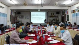 ກອງປະຊຸມປຶກສາຫາລືການເຝົ້າລະວັງພະຍາດໂຄວິດ-19, ພະຍາດລະບາດຕາມລະດູການ ແລະ 11 ຕົວຊີ້ວັດສາທາລະນະສຸກ ໄດ້ຈັດຂຶ້ນໃນຕອນເຊົ້າຂອງວັນທີ 8 ກໍລະກົດ 2020 ຢູ່ຫ້ອງປະຊຸມພະແນກສາທາລະນະສຸກແຂວງ ເປັນກຽດເຂົ້າຮ່ວມເປັນປະທານຂອງທ່ານ ຮສ ດຣ ບຸນກອງ ສີຫາວົງ ລັດຖະມົນຕີກະຊວງສາທາລະນະສຸກ, ທ່ານ ບຸນມາ ບຸຈະເລີນ ຮອງເຈົ້າແຂວງບໍລິຄໍາໄຊ, [&hellip;]