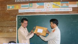 ພິທີເປີດບັ້ນສອບເສັງຈົບຊັ້ນມັດທະຍົມຕອນຕົ້ນ ມໍ4 ທົ່ວເມືອງໄຊຈໍາພອນ ແຂວງບໍລິຄຳໄຊ ປະຈໍາສົກຮຽນ 2019-2020 ໄດ້ໄຂຂຶ້ນຢ່າງເປັນທາງການໃນຕອນບ່າຍຂອງວັນທີ 21 ກໍລະກົດ 2020 ໂດຍພາຍໃຕ້ການເປັນປະທານຂອງ ທ່ານ ກອງສີ ໄຊຍະວົງ ຮອງເຈົ້າເມືອງໄຊຈຳພອນ, ມີຄະນະກຳມະການ, ພະນັກງານຄູ-ອາຈານ, ຄະນະຮັບຜິດຊອບຂັ້ນເເຂວງ – ເມືອງ [&hellip;]