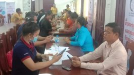             ໂດຍປະຕິບັດຕາມຂໍ້ຕົກລົງຂອງລັດຖະມົນຕີກະຊວງໄປສະນີ, ໂທລະຄົມມະນາຄົມ ແລະ ການສື່ສານ ສະບັບເລກທີ 903/ປທສ, ລົງວັນທີ 30 ມີນາ 2020 ວ່າດ້ວຍການຂຶ້ນທະບຽນເລກໝາຍໂທລະສັບ ໃນລະຫວ່າງວັນທີ 2-8 ກໍລະກົດ [&hellip;]