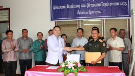 ເພື່ອເປັນການປະກອບສ່ວນຊ່ວຍເຫຼືອ ແລະ ຍົກລະດັບການປິ່ນປົວ ໃຫ້ທັນສະໄໝ, ວ່ອງໄວ ແລະ ມີປະສິດທິພາບ ໃນວັນທີ 21 ສິງຫາ 2020 ໂຮງໝໍແຂວງບໍລິຄຳໄຊ ໄດ້ນຳເຄື່ອງສ່ອງໄຟຟ້າ ຍິຫໍ້ ຊິມາຊຸ ຈາກປະເທດຍີປຸນ ມູນຄ່າ 450 ລ້ານກ່ວາກີບ ມາມອບໃຫ້ໂຮງໝໍທະຫານແຂວງ [&hellip;]