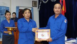 ພິທີມອບໃບຢັ້ງຢືນຊາວໜຸ່ມ 4 ປະຈໍາປີ 2019 ຊາວໜຸ່ມຮາກຖານພະແນກຖະແຫຼງຂ່າວ, ວັດທະນະທຳ ແລະ ທ່ອງທ່ຽວແຂວງບໍລິຄຳໄຊ ໄດ້ຈັດຂຶ້ນໃນວັນທີ 20 ສິງຫາ 2020 ຢູ່ຫ້ອງປະຊຸມພະແນກ ໃຫ້ກຽດເຂົ້າຮ່ວມຂອງສະຫາຍ ອຸດອນ ສອນສຸລິນ ຫົວໜ້າພະແນກ ຖວທ ແຂວງ ແລະ [&hellip;]
