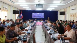 ກອງປະຊຸມປຶກສາຫາລື ແລະ ທົບທວນການຈັດຕັ້ງປະຕິບັດການຜະລິດກະສິກຳເປັນສິນຄ້າ ປີ 2019 ແລະ 6 ເດືອນຕົ້ນປີ 2020 ໄດ້ຈັດຂຶ້ນໃນຕອນເຊົ້າຂອງວັນທີ 17 ກັນຍາ 2020 ຢູ່ຫ້ອງປະຊຸມສະພາປະຊາຊົນແຂວງ, ໂດຍການເຂົ້າຮ່ວມເປັນປະທານຂອງທ່ານ ໄຊສົມເພັດ ນໍລະສິງ ຫົວໜ້າກົມສົ່ງເສີມການຄ້າ ກະຊວງອຸດສາຫະກຳ ແລະ [&hellip;]