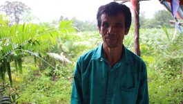        ໂດຍປະຕິບັດຕາມແນວທາງນະໂຍບາຍຂອງພັກ – ລັດ ທີ່ຊຸກຍູ້ – ສົ່ງເສີມໃຫ້ປະຊາຊົນ ນຳໃຊ້ທ່າແຮງທາງດ້ານພື້ນທີ່ ແລະ ທຳມະຊາດ ເພື່ອດຳເນີນການສ້າງເສດຖະກິດຄອບຄົວ ເປັນຕົ້ນແມ່ນ ການປູກຝັງ – ລ້ຽງສັດ ເພາະວ່າ ປະຊາຊົນລາວມີມູນເຊື້ອດຸໝັ່ນຂະຫຍັນພຽນ ແລະ [&hellip;]