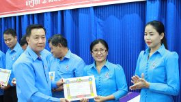 ກອງປະຊຸມຄົບຄະນະບໍລິຫານງານສະຫະພັນກຳມະບານແຂວງ ຄັ້ງທີ 2 ສະໄໝທີ VII ໄດ້ຈັດຂຶ້ນໃນວັນທີ 14 ຕຸລາ 2020 ຢູ່ຫ້ອງປະຊຸມຫ້ອງວ່າການແຂວງ ໃຫ້ກຽດເຂົ້າຮ່ວມໂດຍ ທ່ານ ບຸນເສັງ ປະທຳມະວົງ ຮອງເຈົ້າແຂວງບໍລິຄຳໄຊ ແລະ ທ່ານ ດຳລົງ ທັບລາດ ປະທານສະຫະພັນກຳມະບານແຂວງ, [&hellip;]