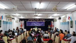 ໃນບ່າຍຂອງວັນທີ 16 ຕຸລາ 2020 ພະແນກສາທາລະນະສຸກແຂວງບໍລິຄຳໄຊ ໄດ້ຈັດກອງປະຊຸມປະເມີນຜົນການປະຕິບັດວຽກງານຂອງພະນັກງານ-ລັດຖະກອນ ປະຈຳປີ 2020 ຂຶ້ນ ຢູ່ຫ້ອງປະຊຸມພະແນກຂອງຕົນ ໂດຍການເປັນປະທານຂອງທ່ານ ດຣ ສອນໄຊ ປັນຍານຸວົງ ຫົວໜ້າພະແນກສາທາລະນະສຸກແຂວງ, ມີຄະນະພະແນກ ແລະ ພະນັກງານ-ລັດຖະກອນພາຍໃນພະແນກເຂົ້າຮ່ວມ. ໃນພິທີ ທ່ານປະທານ [&hellip;]