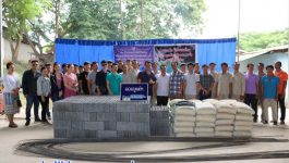 ໃນວັນທີ 13 ຕຸລາ 2020 ຢຸ່ສະໂມສອນໂຮງຮຽນ ມສ ຈອມທອງ ເມືອງວຽງທອງ ແຂວງບໍລິຄຳ ທິມງານຄາລາວານທາງແບ່ງຫລັກ 20 ເມືອງປາກກະດິງ ໄດ້ນຳເຄື່ອງອຸປະກອນການຮຽນ ມາມອບໃຫ້ 3 ໂຮງຮຽນ ຄື: ໂຮງຮຽນປະຖົມທາດພູວຽງ, ປະຖົມຈອມທອງ ແລະ [&hellip;]