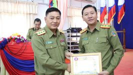 ຕອນເຊົ້າວັນທີ 14 ຕຸລາ 2020 ທີ່ຫ້ອງປະຊຸມຊັ້ນ 3 ຫ້ອງວ່າການເມືອງຄໍາເກີດ ແຂວງບໍລິຄຳໄຊ ໄດ້ຈັດພິພີສະຫລຸບວຽກງານກໍ່ສ້າງຮາກຖານການເມືອງຈຸດສຸມເຂດໃຈກາງ ບ້ານໂພນເມືອງນ້ອຍ ແລະ ບ້ານ ນໍ້າພາວ ເປັນປະທານໂດຍທ່ານ ພັນເອກ ກົງຈັນ ໄຊປັນຍາ ຫົວຫນ້າກອງບັນຊາການ ປກສ ແຂວງ [&hellip;]