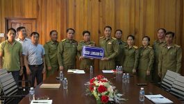   ຕອນບ່າຍຂອງວັນທີ 27 ຕຸລາ 2020 ຫ້ອງສັນຕິບານ ປກສ ແຂວງບໍລິຄຳໄຊ ໄດ້ມອບທຶນສົມທົບໃຫ້ແກ່ອົງການຈັດຕັ້ງມະຫາຊົນ ຈໍານວນ 1.000.000 ກີບ ເພື່ອນໍາໃຊ້ເຂົ້າໃນວຽກງານການກໍ່ສ້າງຫ້ອງນ້ຳ ແລະ ສ້ອມແປງເຮືອນຄົວລວມ ອ້າຍນ້ອງໂສດ ປກສ ແຂວງ, ຕາງໜ້າກ່າວມອບໂດຍ ທ່ານ [&hellip;]