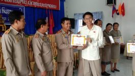 ເນື່ອງໃນໂອກາດ ວັນທີ 7 ຕຸລາ ວັນຄູແຫ່ງຊາດ ໄດ້ໝູນວຽນມາຄົບຮອບ 26 ປີ ເຊີ່ງເປັນວັນໜຶ່ງທີ່ຄູລາວມີຄວາມເອກອ້າງທະນົງໃຈຕໍ່ກຽດສັກສີ, ຕໍ່ອາຊີບຄູໃນປະຈຸບັນ ແລະ ມີຄວາມໝາຍຄວາມສຳຄັນທາງປະຫວັດສາດ. ວັນທີ 9 ຕຸລາ 2020 ທີ່ຫ້ອງປະຊຸມກຸ່ມເສດຖະກິດເມືອງປາກກະດິງ ແຂວງບໍລິຄຳໄຊ ໄດ້ຈັດພິທີຫວນຄືນມູນເຊື້ອວັນຄູແຫ່ງຊາດ ຄົບຮອບ [&hellip;]