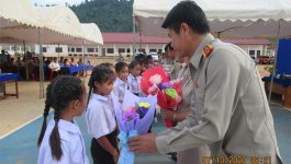 ໃນວັນທີ 6 ຕຸລາ 2020 ຜ່ານມາ ໂຮງຮຽນອະນຸບານ, ປະຖົມ ແລະ ມ.ສ ຈອມທອງ ເມືອງວຽງທອງ ແຂວງບໍລິຄຳໄຊ ໄດ້ຈັດພິທີສະເຫຼີມສະຫຼອງວັນຄູແຫ່ງຊາດ ວັນທີ 7 ຕຸລາ ຄົບຮອບ 26 ປີ ( [&hellip;]