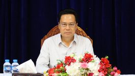 ເພື່ອສ້າງຄວາມເຂົ້າໃຈ ແລະ ຍົກລະດັບ ການກະກຽມເອກະສານ ແລະ ບົດຕ່າງໆໃຫ້ການນຳຂອງແຂວງ ໃຫ້ມີຄວາມຖືກຕ້ອງ ແລະ ອຸດົມສົມບູນ ກອງປະຊຸມສ້າງຄວາມເຂັ້ມແຂງໃຫ້ພະນັກງານຫ້ອງວ່າການແຂວງ ໄດ້ຈັດຂຶ້ນໃນວັນທີ 16 ພະຈິກ 2020 ຢູ່ຫ້ອງປະຊຸມຫ້ອງວ່າການແຂວງ ໂດຍເປັນກຽດເຂົ້າຮ່ວມເປັນປະທານຂອງ ທ່ານ ປອ ກອງແກ້ວ ໄຊສົງຄາມ [&hellip;]