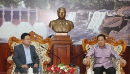  ພິທີຕ້ອນຮັບການເຂົ້າຢ້ຽມຂ່ຳນັບຂອງ ທ່ານ ຄີມຢອງວານ ຜູ້ຕາງໜ້າມູນນິທິວີເລີບຢູ ປະຈຳລາວ ພ້ອມຄະນະ ທີ່ມາເຄື່ອນໄຫວເຮັດວຽກຢູ່ແຂວງບໍລິຄໍາໄຊ ໃນວັນທີ 27 ພະຈິກ 2020 ຢູ່ຫ້ອງຮັບຮອງຂອງແຂວງ ໂດຍແມ່ນທ່ານ ປອ ກອງແກ້ວ ໄຊສົງຄາມ ເຈົ້າແຂວງບໍລິຄຳໄຊ ພ້ອມດ້ວຍຄະນະ ໄດ້ໃຫ້ກຽດຕ້ອນຮັບຢ່າງອົບອຸ່ນ ແລະ [&hellip;]
