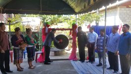 ພິທີປະກາດບ້ານ ໜອງອໍ້ ເມືອງຄຳເກີດ ແຂວງບໍລິຄຳໄຊ ເປັນບ້ານປ້ອງກັນຊາດເຂັ້ມແຂງ ໄດ້ຈັດຂື້ນໃນຕອນເຊົ້າຂອງວັນທີ 20 ພະຈິກ 2020 ຢູ່ທີ່ບ້ານດັ່ງກ່າວ ເປັນກຽດເຂົ້າຮ່ວມຂອງທ່ານ ປອ ກອງແກ້ວ ໄຊສົງຄາມ ເຈົ້າແຂວງບໍລິຄຳໄຊ, ມີຄະນະຊີ້ນຳຂັ້ນແຂວງ, ຂັ້ນເມືອງ ແລະ ອຳນາດການປົກຄອງບ້ານ ພ້ອມດ້ວຍພໍ່ແມ່ປະຊາຊົນ [&hellip;]