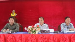 ໃນວັນທີ 3 ພະຈິກ 2020 ຢູ່ຫ້ອງປະຊຸມຫ້ອງວ່າການປົກຄອງເມືອງວຽງທອງ ແຂວງບໍລິຄຳໄຊ ທ່ານ ໃສຄໍາ ທອງລັດ ປະທານຄະນະກໍາມະການເສດຖະກິດແຜນການ ແລະ ການເງີນ ພ້ອມທິມງານສະພາປະຊາຊົນແຂວງ ໄດ້ລົງຕິດຕາມກວດກາຊຸກຍູ້ການຈັດຕັ້ງປະຕິບັດລັດຖະທໍາມະນູນ, ກົດໝາຍ ແລະ ຕິດຕາມກວດກາການຈັດຕັ້ງປະຕິບັດບັນດາມະຕິຂອງກອງປະຊຸມສະພາປະຊາຊົນແຂວງ ໂດຍເປັນກຽດເຂົ້າຮ່ວມຂອງ ທ່ານ ອາລຸນສັກ [&hellip;]