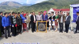 ໃນ 3 ເດືອນຜ່ານມາ ສາມາດສ້າງບ້ານວັດທະນະທຳໄດ້ 6 ບ້ານ ຂອງແຜນການ ທ່ານ ບົວສອນ ບຸດຊາວດອນ ຮອງຫົວໜ້າພະແນກຖະແຫຼງຂ່າວ, ວັດທະນະທຳ ແລະ ທ່ອງທ່ຽວ ແຂວງ ໄດ້ລາຍງານ ໃນກອງປະຊຸມສະຫຼຸບ 3 ເດືອນ ຂອງຄະນະພັກຮາກຖານພະແນກຖະແຫຼງຂ່າວ, [&hellip;]