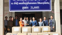 ເພື່ອເປັນການຊ່ວຍເຫຼືອບັນເທົາທຸກ ແລະ ທັງເປັນການບັນເທົາຄວາມໜາວຂອງປະຊາຊົນ ທີ່ຢູ່ເຂດຫ່າງໄກສອກຫຼີກ ໃນຕອນເຊົ້າຂອງວັນທີ 28 ທັນວາ 2020 ຢູ່ຫ້ອງວ່າການແຂວງບໍລິຄຳໄຊ ນ້ຳໃຈ ຊົມຣົມຊາວພຸດ ວອນບູລ ກຽວ ກັງນາມ ແຫ່ງ ສ.ເກົາຫຼີ ໄດ້ນຳເອົາຜ້າຫົ່ມ ແລະ ເສື້ອກັນໜາວ ມູນຄ່າ [&hellip;]