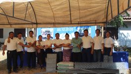   ໃນຕອນເຊົ້າຂອງວັນທີ 5 ທັນວາ 2020 ຢູ່ທີ່ໂຮງຮຽນປະຖົມສົມບູນບ້ານປ່າໄລ່ ເມືອງ ທ່າພະບາດ ແຂວງ ບໍລິຄຳໄຊ ໄດ້ຈັດງານພົບປະສິດເກົ່າຂື້ນ ເພື່ອມອບອຸປະກອນການຮຽນ ແລະ ອຸປະກອນກໍ່ສ້າງຈໍານວນໜື່ງ ໃຫ້ທາງໂຮງຮຽນປະຖົມສົມບູນບ້ານປ່າໄລ່ ໃຫ້ກຽດເຂົ້າຮ່ວມໂດຍມີ ທ່ານ ວຽງສະຫວັນ ບານທະວົງ ກຳມະການພັກເມືອງ [&hellip;]