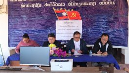ໃນຕອນເຊົ້າຂອງວັນທີ 6 ມັງກອນ 2021 ໂຄງການລາວລຸກຊໍາບວກ 030 ໄດ້ລົງມາມອບຄອມພິວເຕີໃຫ້ ບ້ານນາເດື່ອ ແລະ ບ້ານທົ່ງວຽງຄຳ ເມືອງຄຳເກີດ ແຂວງບໍລິຄຳໄຊ ໂດຍການນຳພາຂອງ ທ່ານ ສົມປອງ ອິນໄຊຍະວົງ ຫົວໜ້າຂະແໜງຮ່ວມມືສາກົນ ພະແນກແຜນການ ແລະ ການລົງທຶນ [&hellip;]