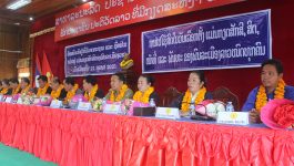ຕອນບ່າຍຂອງວັນທີ 15 ກຸມພາ 2021 ຢູ່ຫ້ອງປະຊຸມຊັ້ນ III ຫ້ອງວ່າການເມືອງວຽງທອງແຂວງບໍລິຄຳໄຊ ຄະນະຜູ້ແທນຮັບສະໝັກເລືອກຕັ້ງ ສະມາຊິກສະພາແຫ່ງຊາດຊຸດທີ IX ປະຈຳເຂດເລືອກຕັ້ງທີ 11 ແຂວງບໍລິຄໍາໄຊ ແລະ ຄະນະຜູ້ແທນຮັບສະໝັກເລືອກຕັ້ງສະມາຊິກສະພາປະຊາຊົນແຂວງບໍລິຄຳໄຊ ຊຸດທີ່ II ປະຈຳເຂດເລືອກຕັ້ງເມືອງວຽງທອງ ໄດ້ລົງເຄື່ອນໄຫວພົບປະໂອ້ລົມ, ແນະນຳຕົວ [&hellip;]