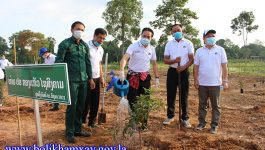 ເພື່ອເປັນການຟື້ນຟູຊັບພະຍາກອນທຳມະຊາດ ພ້ອມທັງອານຸລັກ, ປົກປັກຮັກສາປ່າໄມ້ ແລະ ປະຕິບັດນະໂຍບາຍພັດທະນາເສດຖະກິດ ຕາມທິດສີຂຽວ ແລະ ຍືນຍົງ ໃຫ້ປະກົດຜົນເປັນຈິງ ຢູ່ສະຖານີທ່າກົກຄູນ ບ້ານປັດຊຸມ ເມືອງປາກຊັນ ແຂວງບໍລິຄຳໄຊ ໄດ້ຈັດກິດຈະກຳປູກຕົ້ນໄມ້ຂຶ້ນ ໃນວັນທີ 31 ພຶດສະພາ 2021 ໂດຍການເຂົ້າຮ່ວມຂອງ ທ່ານ [&hellip;]