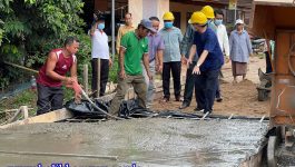 ໃນວັນທີ 11 ມິຖຸນາ 2021 ຢູ່ຫ້ອງການບ້ານນາແຫນ ເມືອງບໍລິຄັນ ແຂວງບໍລິຄຳໄຊ, ທ່ານ ປອ ກອງແກ້ວ ໄຊສົງຄາມ ເຈົ້າແຂວງບໍລິຄຳໄຊ ພ້ອມຄະນະ ຕາງໜ້າໃຫ້ຄະນະພັກ, ຄະນະປົກຄອງແຂວງ ໄດ້ນຳເອົາຊີມັງຈຳນວນ 60 ໂຕ່ນ ມູນຄ່າ 37 [&hellip;]