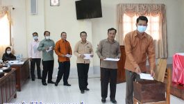 ກອງປະຊຸມສ້າງແຜນກໍານົດພະນັກງານນໍາພາ-ຄຸ້ມຄອງພະແນກອຸດສາຫະກຳ ແລະ ການຄ້າ ແຂວງບໍລິຄຳໄຊ ໄລຍະປີ 2021 – 2025 ໄດ້ຈັດຂຶ້ນໃນວັນທີ 28 ມີຖຸນາ 2021 ຢູ່ຫ້ອງປະຊຸມສະພາປະຊາຊົນແຂວງ ເປັນປະທານໂດຍ ທ່ານ ໄກສອນ ຈັນສີນາ ຫົວໜ້າພະແນກອຸດສາຫະກຳ ແລະ ການຄ້າແຂວງ, [&hellip;]