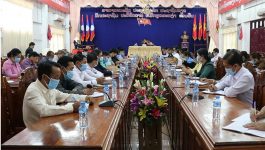 ເພື່ອເປັນຊຸກຍູ້ຕິດຕາມການປະຕິບັດວຽກງານຂອງຄະນະກວດກາພັກທົ່ວເມືອງຄຳເກີດ ໃຫ້ມີຄວາມເຂັ້ມແຂງໜັກແໜັນຂື້ນເລື້ອຍໆ ໃນວັນທີ 16 ມິຖຸນາ 2021 ຢູ່ຫ້ອງປະຊຸມຊັ້ນ III ຫ້ອງວ່າການເມືອງຄຳເກີດ, ແຂວງບໍລິຄໍາໄຊ ທ່ານ ປອ ດວງຕາ ມໍລະຄາສຸກ ຄະນະປະຈໍາພັກແຂວງ ປະທານກວດກາພັກ-ລັດແຂວງ, ພ້ອມດ້ວຍຄະນະ ໄດ້ລົງຊຸກຍູ້ຕິດຕາມ ການປະຕິບັດວຽກງານຂອງພະນັກງານກວດກາພັກ-ລັດເມືອງຄຳເກີດ ໂດຍມີບັນດາຄະນະກວດກາພັກຫ້ອງການ, [&hellip;]