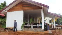 ໃນວັນທີ 16 ມິຖຸນາ 2021 ຢູ່ທີ່ໂຮງຫມໍນ້ອຍບ້ານໃຫຍ່ຈອມທອງ ເມືອງວຽງທອງ ແຂວງບໍລິຄໍາໄຊ ໄດ້ຈັດພິທີມອບ-ຮັບສາລາຫຼັງໃຫມ່ໂດຍເປັນກຽດເຂົ້າຮ່ວມຂອງທ່ານ ບົວພັນ ອິນຄໍາມະວົງ ຮອງເຈົ້າເມືອງວຽງທອງ ມີພຣະສົງ, ຫົວຫນ້າຫ້ອງການອອມຂ້າງເມືອງ, ອໍານາດການປົກຄອງບ້ານ ແລະ ພໍ່ແມ່,ປະຊາຊົນເຂົ້າຮ່ວມ. ໃນພິທີ ພະຄູ ຄໍາພອນ ທາອິນໄຊຍະວົງ [&hellip;]
