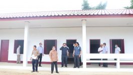 ໃນຕອນເຊົ້າຂອງວັນທີ 4 ມິຖຸນາ 2021 ນີ້, ໄດ້ຈັດພິທີມອບ-ຮັບໂຄງການກໍ່ສ້າງຂົວນໍ້າທົບ ແລະ ຫໍພັກນັກຮຽນ ບ້ານທົ່ງແຄະ ພາຍໃຕ້ການເປັນປະທານຂອງທ່ານ ເພັດສະໃໝ ໄຊຍະທິຈັກ ເລຂາພັກເມືອງ ເຈົ້າເມືອງຄໍາເກີດ, ທ່ານ ພັນເອກ ສຸກນິລັນ ຄໍາພິລາວົງ ອໍານວຍການ ບໍລິສັດ [&hellip;]