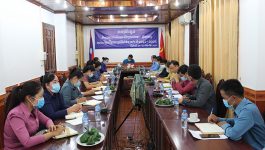 ກອງປະຊຸມສ້າງແຜນກຳນົດພະນັກງານນຳພາ-ຄຸ້ມຄອງ ຂອງຄະນະຈັດຕັ້ງແຂວງ ໄດ້ຈັດຂຶ້ນໃນຕອນເຊົ້າຂອງວັນທີ 26 ກໍລະກົດ 2021 ຢູ່ຫ້ອງປະຊຸມຫ້ອງວ່າການແຂວງ ໂດຍການເປັນປະທານຂອງທ່ານ ບຸນສົງ ເພັດຈະເລີນ ຄະປະຈຳພັກແຂວງ ຫົວໜ້າຄະນະຈັດຕັ້ງແຂວງ, ມີຄະນະພັກ, ຫົວໜ້າ-ຮອງຫົວໜ້າຂະແໜງ ແລະ ພະນັກງານລັດຖະກອນ ເຂົ້າຮ່ວມ. ກອງປະຊຸມ ໄດ້ຮັບຟັງການຜ່ານບົດສະຫຼຸບການຈັດຕັ້ງປະຕິບັດແຜນກຳນົດພະນັກງານນຳພາ-ຄຸ້ມຄອງ ຂອງຄະນະຈັດຕັ້ງແຂວງໄລຍະຜ່ານມາ [&hellip;]