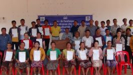 ຕອນບ່າຍວັນທີ 19 ກໍລະກົດ 2021 ຢູ່ສະໂມສອນ ບ້ານ ຈັດສັນ ຫ້ວຍຫອຍ, ເມືອງວຽງທອງ, ແຂວງບໍລິຄໍາໄຊ ພະນັກງານຫ້ອງການຊັບພະຍາກອນທໍາມະຊາດ ແລະສິ່ງແວດລ້ອມ ເມືອງໄດ້ຈັດພິທີ ມອບ-ຮັບ ໃບຕາດິນຖາວອນ ຂອງໂຄງການເຂື່ອນໄຟຟ້ານໍ້າເທີນ 1 ໂດຍເປັນກຽດເຂົ້າຮ່ວມຂອງ ທ່ານ ຄໍາມອນ [&hellip;]