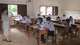 ຕອນເຊົ້າຂອງວັນທີ 20 ກໍລະກົດ 2021 ຢູ່ໂຮງຮຽນ ມສ ວຽງທອງ, ເມືອງວຽງທອງ, ແຂວງບໍລິຄໍາໄຊ ໄດ້ຈັດພິທີເປີດບັ້ນສອບເສັງຈົບຊັ້ນມັດທະຍົມຕອນຕົ້ນ ມ4 ປະຈໍາສົກຮຽນ 2020-2021 ທົ່ວເມືອງວຽງທອງ ໂດຍເປັນກຽດເຂົ້າຮ່ວມຂອງ ທ່ານ ບົວພັນ ອິນຄໍາມະວົງ ຮອງເຈົ້າເມືອງວຽງທອງ, ມີຫົວໜ້າຫ້ອງການສຶກສາທິການ [&hellip;]
