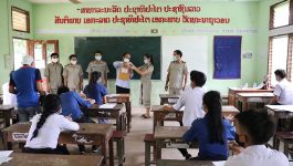 ພິທີເປີດບັ້ນສອບເສັງຈົບຊັ້ນມັດທະຍົມສຶກສາຕອນປາຍ ມໍ7 ສາຍສາມັນສຶກສາ ປະຈຳສົກຮຽນ 2020-2021 ເມືອງປາກກະດິງ ໄດ້ຈັດຂື້ນໃນຕອນບ່າຍວັນທີ 27 ກໍລະກົດ 2021. ຢູ່ 2 ສູນສອບເສັງຄື: ສູນສອບເສັງ ມສວຽງຄຳ ພາຍໃຕ້ການເປັນປະທານຂອງທ່ານ ສົມພອນ ຈັນທະນາສຸກ ເຈົ້າເມືອງປາກກະດິງ, ມີນັກສອບເສັງ [&hellip;]