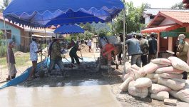 ການສ້າງເສັ້ນທາງເບຕົ່ງ ຂອງພໍ່ແມ່ປະຊາຊົນ 3 ບ້ານເທດສະບານ ເມືອງບໍລິຄັນ ແຂວງບໍລິຄໍາໄຊ ແມ່ນໄດ້ເລີ່ມລົງມືກໍ່ສ້າງມາແຕ່ວັນທີ່ 24 ພຶດສະພາ 2021 ມາຮອດປະຈຸບັນ ສາມາດສ້າງໄດ້ຕາມລະດັບຄາດໝາຍທີ່ວາງໄວ້: ບ້ານ ນາແຫນ ໄລຍະທາງໃນການກໍ່ສ້າງມີຄວາມຍາວ 390 ແມັດ ສ້າງສໍາເລັດແລ້ວ 70%, ບ້ານ [&hellip;]