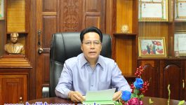ລັດຖະທໍາມະນູນ ແຫ່ງ ສປປ ລາວ ແມ່ນໝາກຜົນລວມຍອດແຫ່ງການຕໍ່ສູ້ອັນລະອິດລະອ້ຽວ, ຍາວນານ ແລະ ຜົນງານອັນຍິ່ງໃຫຍ່ທີ່ພັກເຮົາ ກໍ່ຄືປະຊາຊົນລາວບັນດາເຜົ່າຍາດມາໄດ້, ເປັນການຢືນຢັນເຖິງຄວາມເປັນເອກະລາດ, ສິດອໍານາດອະທິປະໄຕ ແລະ ຜືນແຜ່ນດິນອັນຄົບຖ້ວນຂອງປະເທດຊາດ ຕໍ່ສາກົນ ທ່ານ ປອ ກອງແກ້ວ ໄຊສົງຄາມ ກຳມະການສູນກາງພັກ ເລເຂພັກແຂວງ [&hellip;]