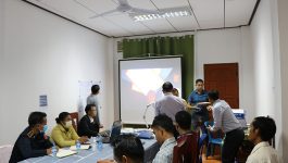 ໃນຕອນເຊົ້າຂອງວັນທີ 17 ສິງຫາ 2021 ຢູ່ທີ່ຫ້ອງປະຊຸມ ຂອງຫ້ອງການໂຍທາທິການ ແລະ ການຂົນສົ່ງ ເມືອງໄຊຈຳພອນ ແຂວງບໍລິຄຳໄຊ ໄດ້ຈັດກອງປະຊຸມ ເປີດຊອງປະມູນ ໂຄງການກໍ່ສ້າງ ຂົວບ໋ອກຂ້າມນ້ຳອ້ອນຂື້ນ ໂດຍການເຂົ້າຮ່ວມເປັນປະທານ ຂອງທ່ານ ຄຳໄຊ ຕຸນາລົມ ຮອງເຈົ້າເມືອງໄຊຈຳພອນ, ປະທານຊີ້ນຳແຜນງານລາວ/030 [&hellip;]