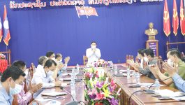 ໃນຕອນເຊົ້າຂອງວັນທີ 23 ກັນຍາ 2021 ທີ່ຫ້ອງປະຊຸມຊັ້ນ 3 ຫ້ອງວ່າການເມືອງຄໍາເກີດ ແຂວງບໍລິຄຳໄຊ ໄດ້ຈັດກອງປະຊຸມປຶກສາຫາລື ການປັບໃຫມຜູ້ລະເມີດຕໍ່ລະບຽບການສິ່ງແວດລ້ອມ ໂດຍການເປັນປະທານຂອງທ່ານ ແສງແກ້ວ ໃສມະນີ ຮອງເຈົ້າເມືອງຄໍາເກີດ. ໃນກອງປະຊຸມ ທ່ານ ບຸນເພັງ ມະຫາວົງ ຮັກສາການຫົວຫນ້າຂະແໜງສິ່ງແວດລ້ອມ ພະແນກຊັບພະຍາກອນທໍາມະຊາດ [&hellip;]