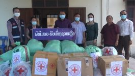 ໃນວັນທີ່ 20 ກັນຍາ 2021 ຢູ່ຫ້ອງວ່າການເມືອງບໍລິຄັນ ແຂວງບໍລິຄຳໄຊ ອົງການກາແດງແຂວງ ໄດ້ນໍາເອົາເຄື່ອງນຸ່ງຫົ່ມຈໍານວນໜື່ງ ມາມອບໃຫ້ເມືອງບໍລິຄັນ ເພື່ອນໍາໄປມອບຕໍ່ໃຫ້ຄອບຄົວທຸກຍາກ ແລະ ຄອບຄົວອານາຖາຢູ່ພາຍໃນເມືອງ, ກ່າວມອບເຄື່ອງດັ່ງກ່າວໂດຍ ທ່ານ ນາງ ວັນເພັງ ໄຊສົງຄາມ ຫົວໜ້າອົງການກາແດງແຂວງບໍລິຄໍາໄຊ ພ້ອມດ້ວຍຄະນະ. ກ່າວຮັບໂດຍທ່ານ [&hellip;]