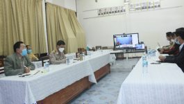 ເພື່ອເປັນການລາຍງານຂໍ້ສະດວກ ແລະ ຂໍ້ຫຍຸ້ງຍາກໃນການຈັດຕັ້ງປະຕິບັດການຮຽນ-ການສອນ ປະຈໍາສົກຮຽນປີ 2021-2022 ຂອງສາຍສາມັນສຶກສາ ໃນຊ່ວງການແຜ່ລະບາດຂອງເຊື້ອພະຍາດໂຄວິດ-19. ໃນຕອນເຊົ້າຂອງວັນທີ 8 ທັນວາ 2021 ຢູ່ຫ້ອງປະຊຸມພະແນກສຶກສາທິການ ແລະ ກິລາແຂວງບໍລິຄໍາໄຊ ໄດ້ຈັດກອງປະຊຸມທາງໄກ ແບບອອນລາຍໂດຍຜ່ານເຄື່ອງເອເລັກໂຕນິກ ພາຍໃຕ້ການເປັນປະທານຂອງທ່ານ ລົມ ແພງສຸກ ກໍາມະການພັກແຂວງ [&hellip;]