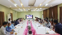ກອງປະຊຸມທາບທາມເປີດກວ້າງທົ່ວປະເທດ ກ່ຽວກັບຮ່າງກົດໝາຍວ່າດ້ວຍຈຸນລະວິສາຫະກິດ, ຂະໜາດນ້ອຍ ແລະ ກາງ ສະບັບປັບປຸງ ຜ່ານລະບົບອອນລາຍ ໄດ້ຂຶ້ນໃນຕອນເຊົ້າຂອງວັນທີ 17 ມັງກອນ 2022 ຢູ່ຫ້ອງປະຊຸມຂອງຮ້ານອາຫານເຈເຈ ເມືອງປາກຊັນ ແຂວງບໍລິຄຳໄຊ ໂດຍການເປັນປະທານຂອງ ທ່ານ ບຸນເຖິງ ດວງສະຫວັນ ຮອງລັດຖະມົນຕີກະຊວງອຸດສາຫະກຳ ແລະ [&hellip;]