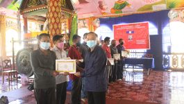           ພິທີ ປິດສະຫຼຸບການສ້າງຄອບຄົວຕົວແບບ ວຽກງານປ້ອງກັນຊາດ – ປ້ອງກັນຄວາມສະຫງົບ ແລະ ມອບໃບຢັ້ງຢືນໃຫ້ຄອບຄົວຕົວແບບວຽກງານປ້ອງກັນຄວາມສະຫງົບດີ  ບ້ານ ທ່າສີໄຄ ເມືອງປາກຊັນ ແຂວງບໍລິຄໍາໄຊ, ໄດ້ຈັດຂື້ນ ໃນຕອນເຊົ້າ ວັນທີ 27 ມັງກອນ 2022 ຢູ່ທີ່ອາລາມວັດບ້ານ ທ່າສີໄຄ, [&hellip;]