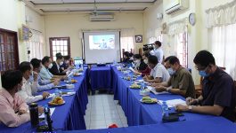 ກອງປະຊຸມສະຫຼຸບວຽກງານປະຈຳປີ 2021 ຂອງກອງທຶນສົ່ງເສີມວິສາຫະກິດຂະໜາດນ້ອຍ ແລະ ກາງ (ທສວ) ໃນຮູບແບບທາງໄກ ໄດ້ຈັດຂຶ້ນໃນຕອນເຊົ້າຂອງວັນທີ 18 ມີນາ 2022 ທີ່ນະຄອນຫຼວງວຽງຈັນ ພາຍໃຕ້ການເປັນປະທານຂອງ ທ່ານ ປອ ຄໍາເເພງ ໄຊສົມເເພງ ກຳມະການສູນກາງພັກ, ລັດຖະມົນຕີກະຊວງອຸດສາຫະກຳ ແລະ [&hellip;]