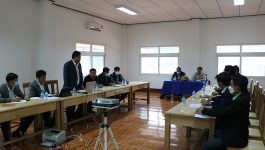 ໃນຕອນເຊົ້າຂອງວັນທີ 2 ມີນາ 2022 ຢູ່ທີ່ຫ້ອງປະຊຸມນ້ອຍ ສະໂມສອນຫ້ອງວ່າການ ເມືອງໄຊຈຳພອນ ແຂວງບໍລິຄຳໄຊ ໄດ້ຈັດກອງປະຊຸມ ເຜີຍແຜ່ເນື້ອໃນບົດບັນທຶກຄວາມຄວາມເຂົ້າໃຈ ວ່າດ້ວຍການຮ່ວມມືສຶກສາເບື້ອງຕົ້ນຂໍ້ມູນທ່າແຮງແຫຼ່ງແຮ່ທາດ ລະຫວ່າງກົມທໍລະນີສາດ ແລະ ບໍລິສັດກຸ່ມດວງຈະເລີນ ພັດທະນາກໍ່ສ້າງ ຈຳກັດຜູ້ດຽວ ພາຍໃຕ້ການເປັນປະທານ ຂອງທ່ານ ລາວຈຸ ໂຊຕຸກີ້ [&hellip;]